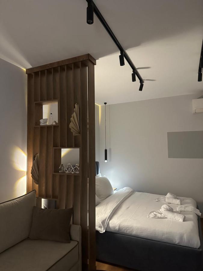 4Seasonsgea , Studio Apartment In Heart Of Tirana Extérieur photo