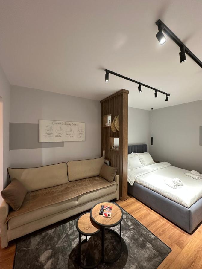4Seasonsgea , Studio Apartment In Heart Of Tirana Extérieur photo