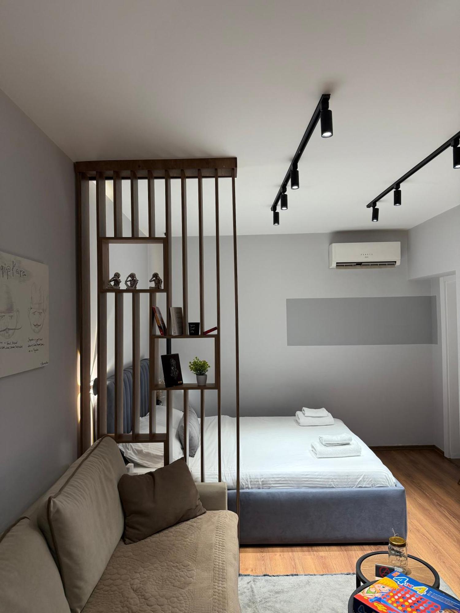4Seasonsgea , Studio Apartment In Heart Of Tirana Extérieur photo
